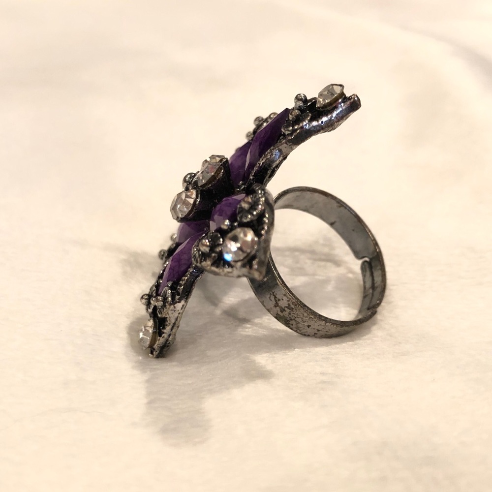 Purple flower fashion ring - Picture 2 of 2